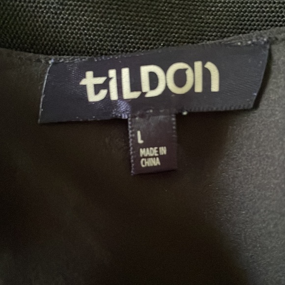 Tilldon Black spagehetti strap Pleated Bottom Top - Picture 3 of 9